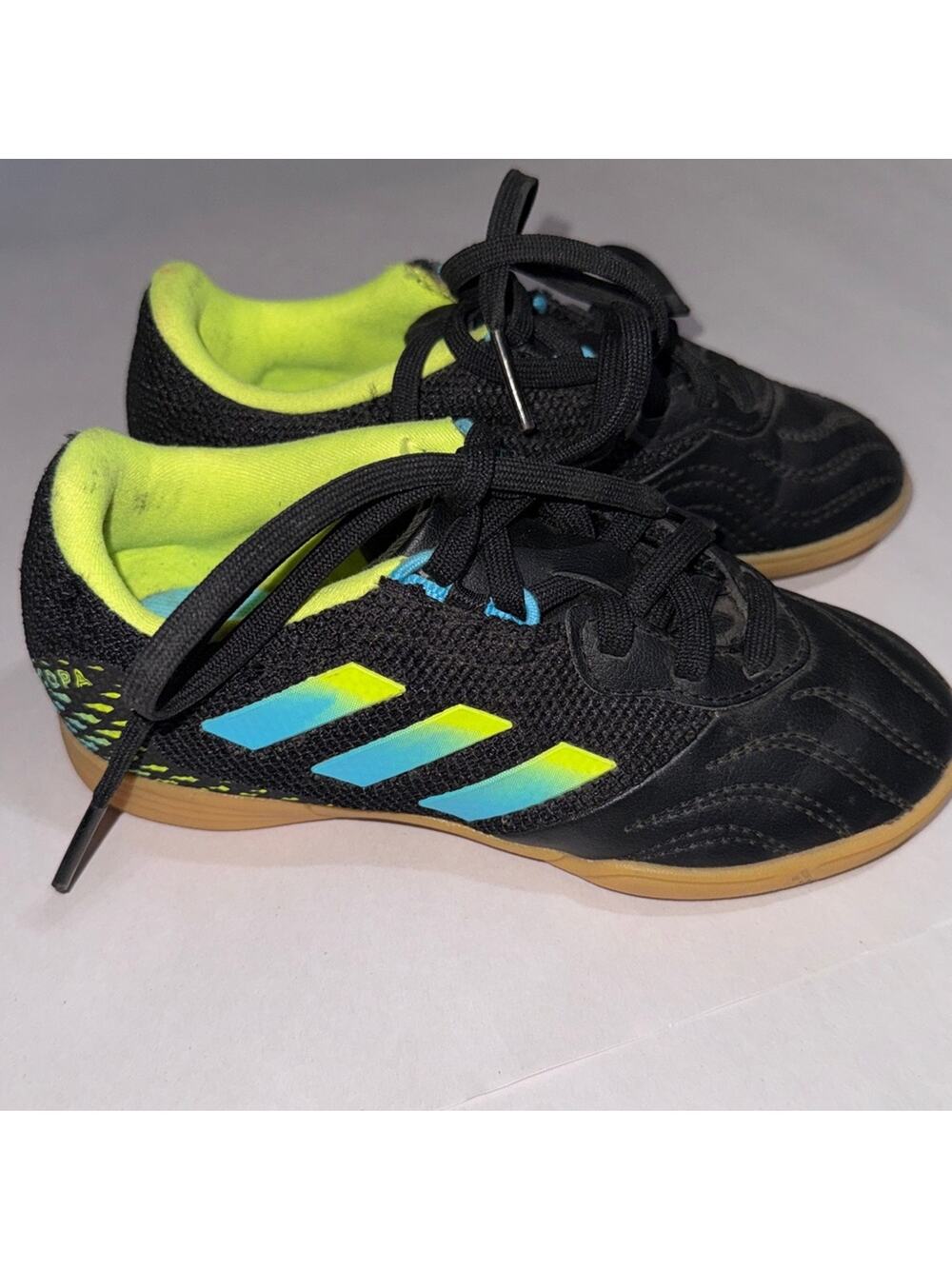 Adidas copa indoor soccer shoes kids size 10.5